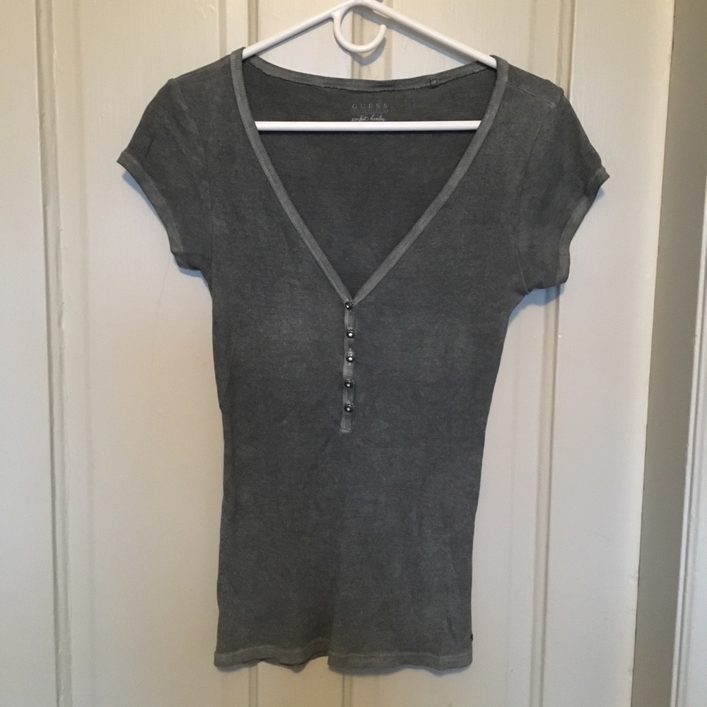 Guess Top